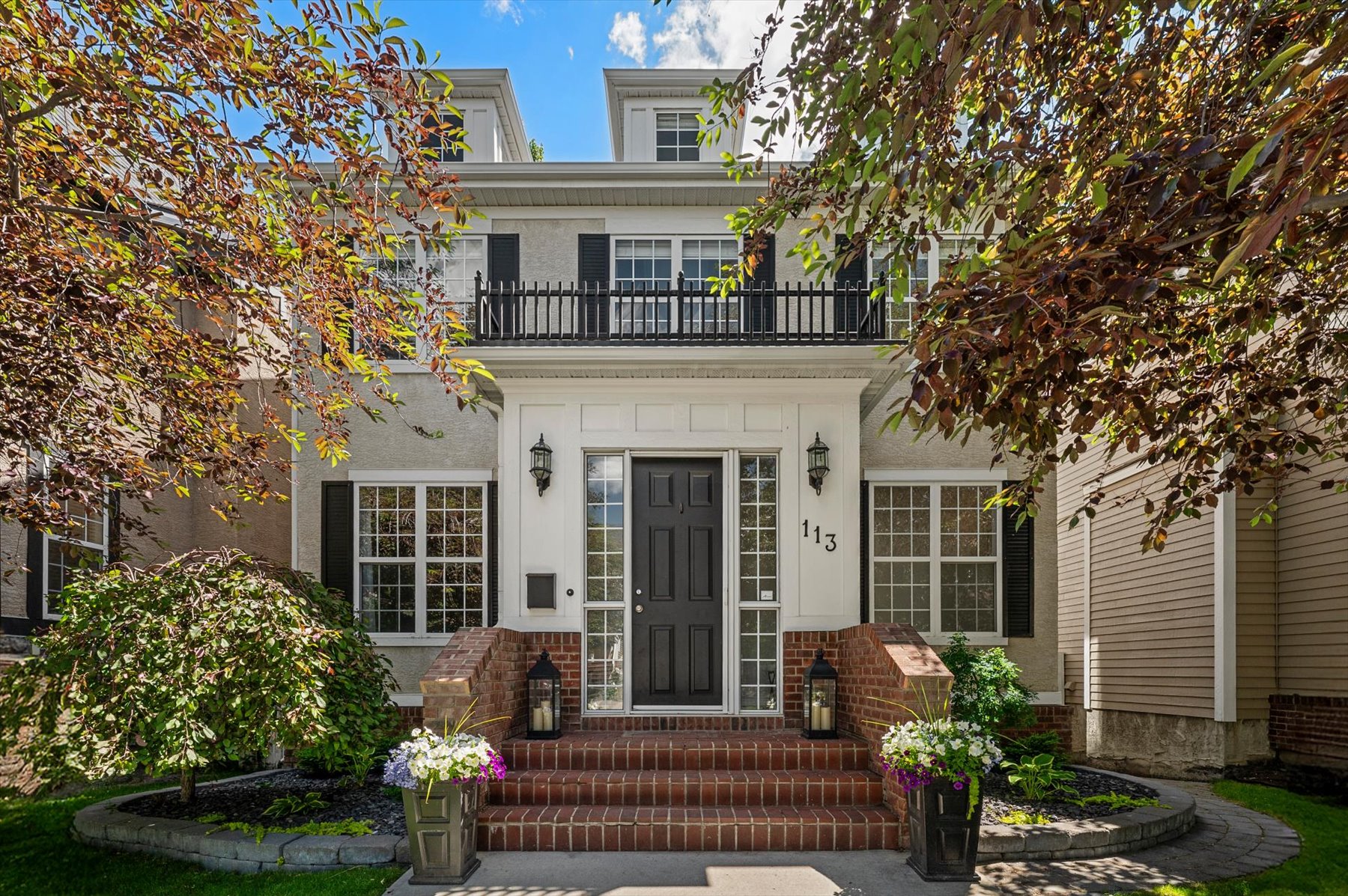 113 Ypres Green SW, Garrison Woods Calgary — executive two-storey home with welcoming front entrance